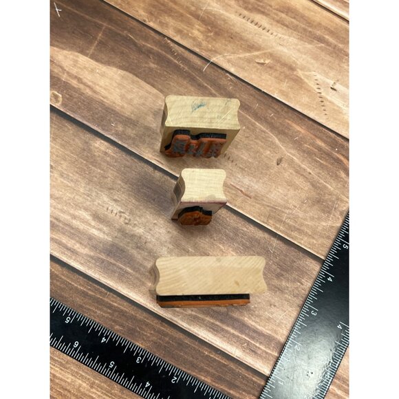 SET OF 3 INKADINKADO HOLIDAY THEMED WOOD MOUNTED RUBBER STAMPS POLAR BEAR JESUS - Picture 5 of 6